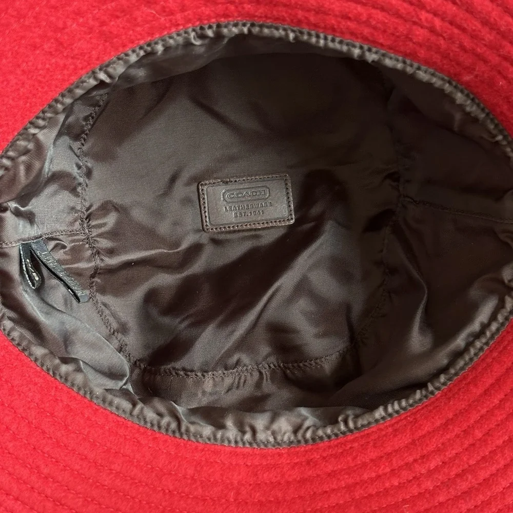 COACH‎ Red Wool Bucket HAT W/ Leather Logo. Lined Sz P/S  EUC